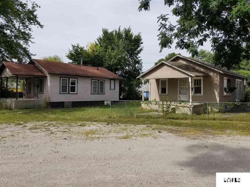 1120 Broadway St unit 1122 Broadway Street, Lincoln, IL 62656 - photo 1