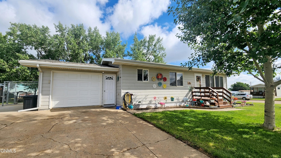 Pending $260,000 • Co-Listing Agent