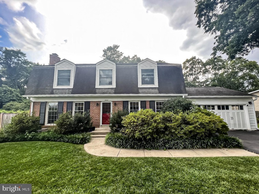 2440 Carey Ln, Vienna, VA 22181 - photo 1