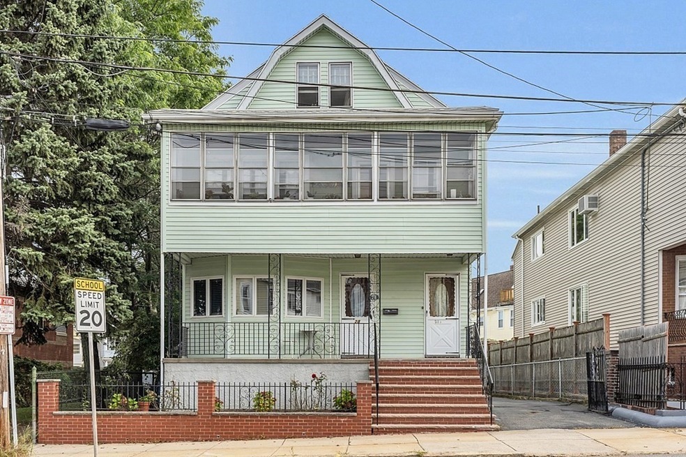 28 Medford St, Medford, MA 02155 - photo 1
