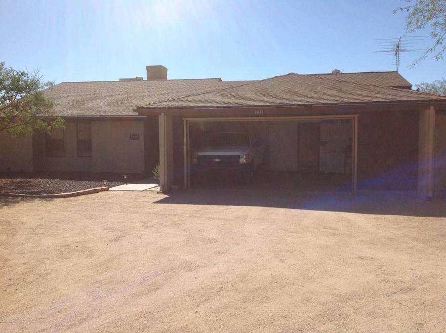 1011 E Maddock and ,4th ave 001