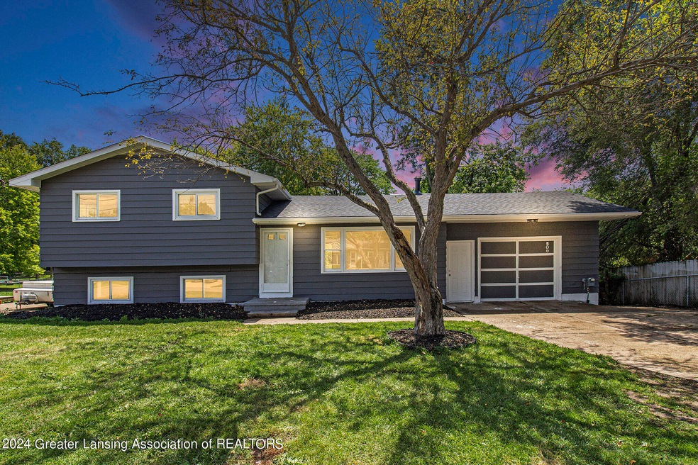 509 W Northrup St, Lansing, MI 48911 - photo 1