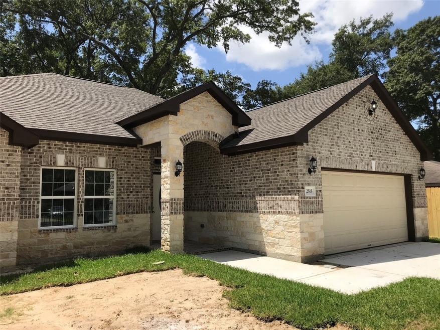 2515 Areba St, Houston, TX 77091 - photo 1