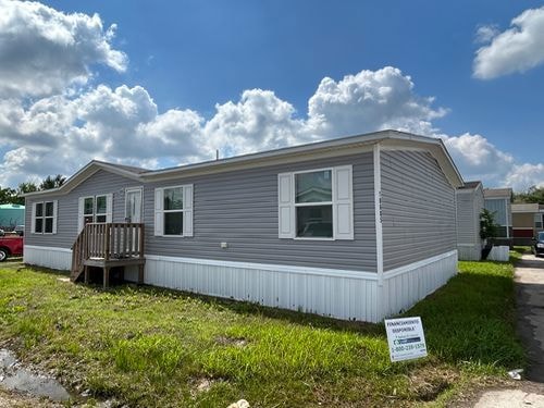 18685 Tree Top Ln, Pearland, TX 77584 - photo 1