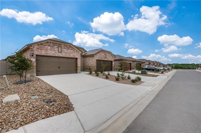 1119 Renee Way, Seguin, TX 78155 - photo 1