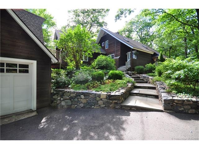 69 Trailsend Dr, Canton, CT 06019 - photo 1