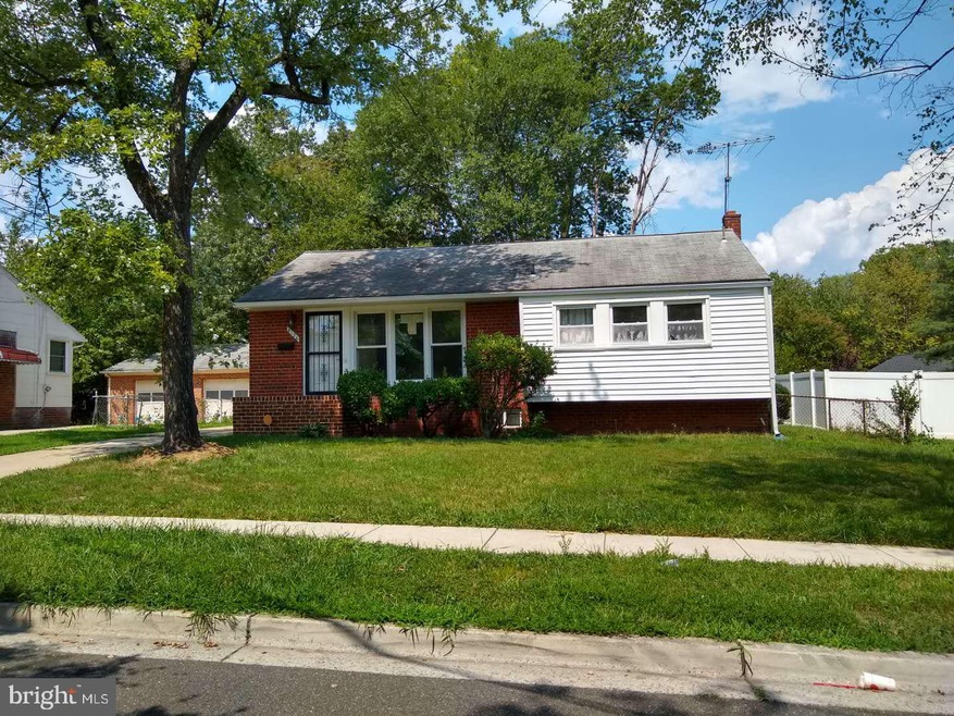 8126 Gavin St, New Carrollton, MD 20784 - photo 1