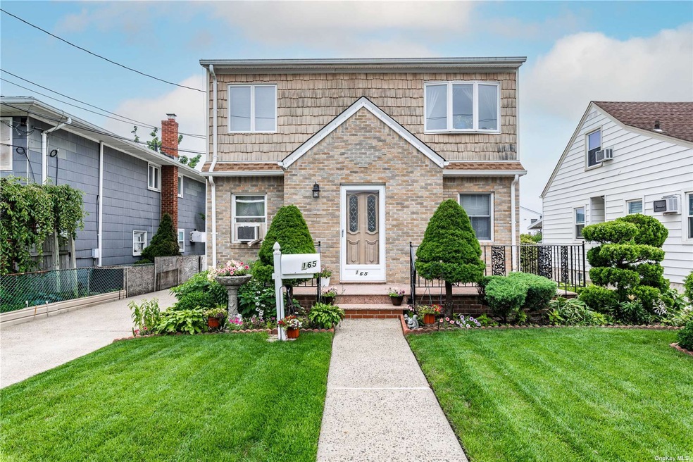 165 Daffodil Ave, Franklin Square, NY 11010 - photo 1