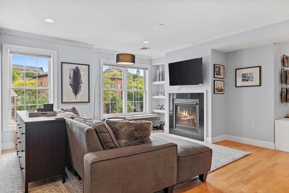 463 Rutherford Ave unit 305, Charlestown, MA 02129 - photo 1