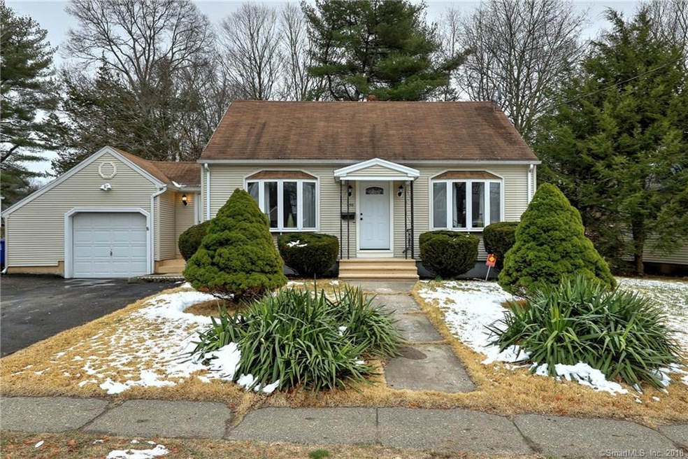 456 Hooker Rd, Bridgeport, CT 06610 - photo 1