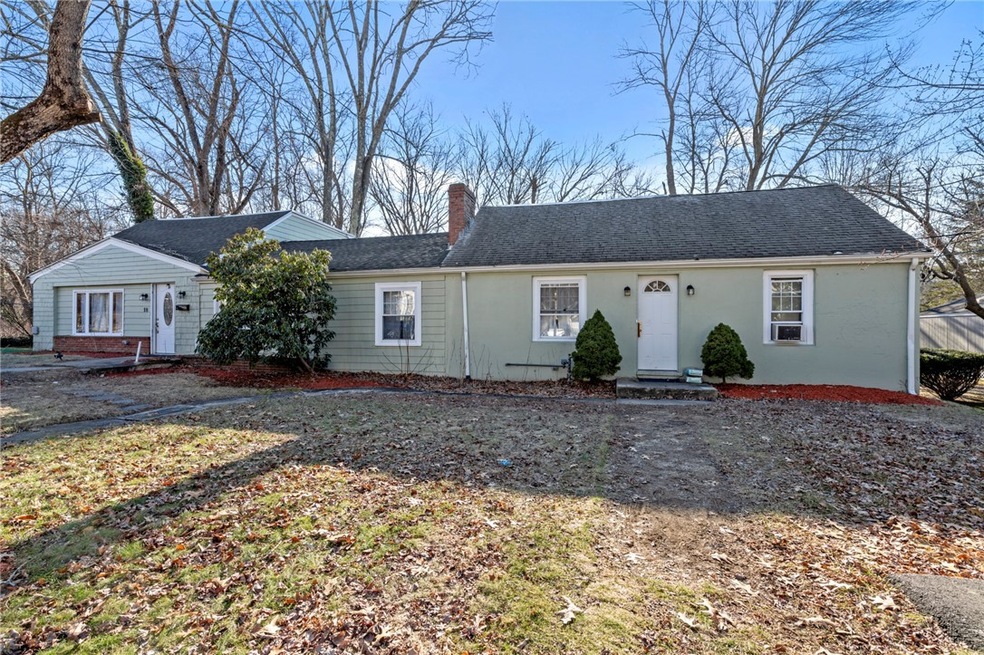 18 Gladstone St, Smithfield, RI 02917 - photo 1
