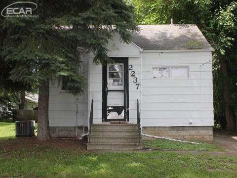 2237 Hoff St, Flint, MI 48506 - photo 1
