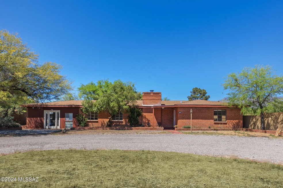 2-web-or-mls-1335 E Allen Rd - MLS Image
