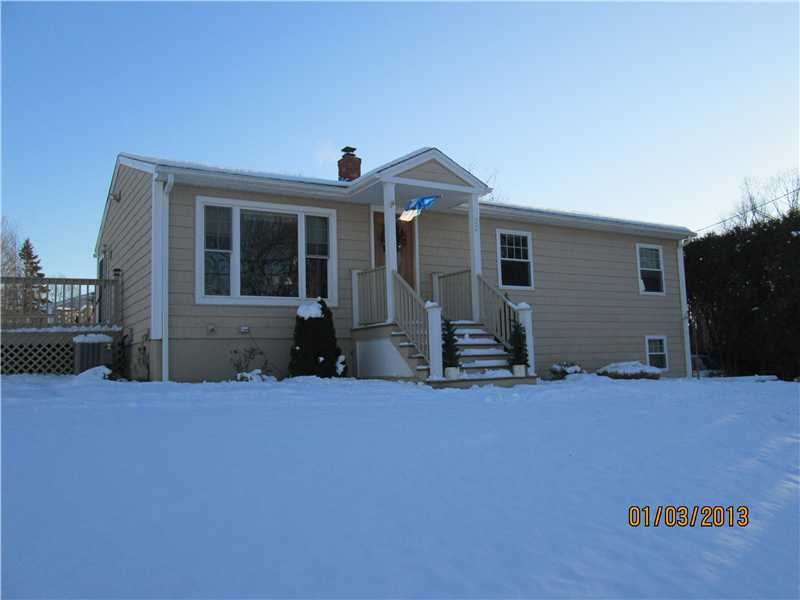 22 Colonial Dr, Warren, RI 02885 - photo 1