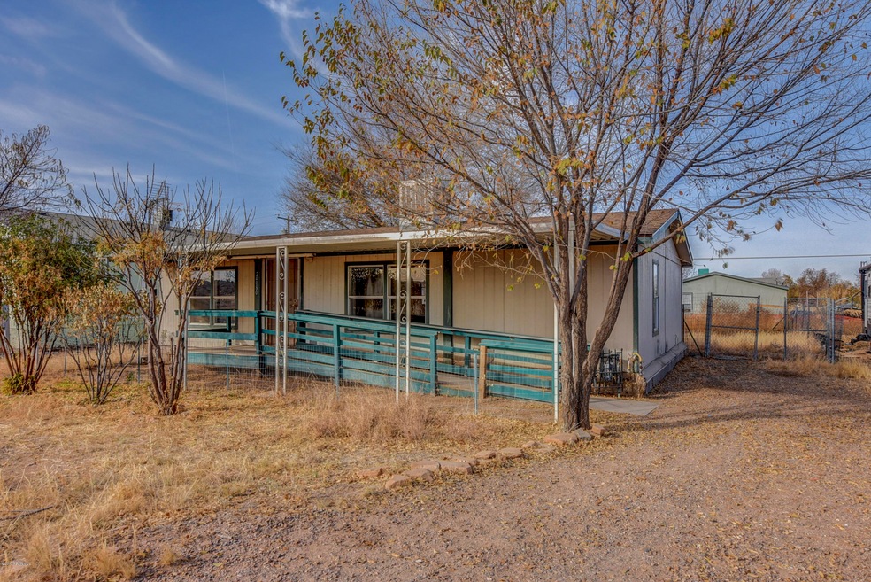 24080 N Marblehead Ave, Paulden, AZ 86334 - photo 1