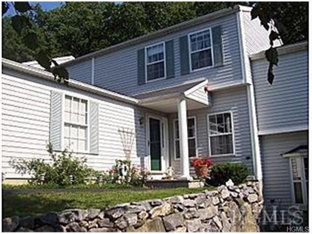 303 Watch Hill Dr unit 303, Tarrytown, NY 10591 - photo 1
