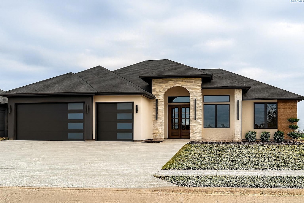 For Sale $849,000 • Co-Listing Agent