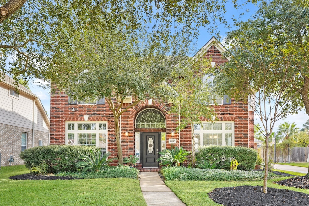 18910 Rustling Ridge Ln, Tomball, TX 77377 - photo 1