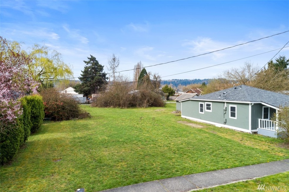 215 Corrin Ave SW, Orting, WA 98360 - photo 1