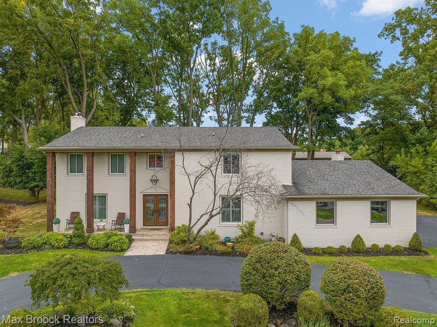 4291 Stoneleigh Rd, Bloomfield Hills, MI 48302 - photo 1
