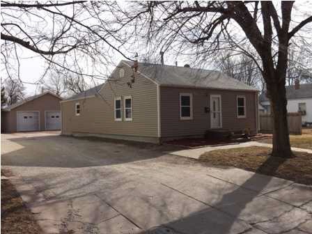 Large Fenced Lot Great Home Great East Side