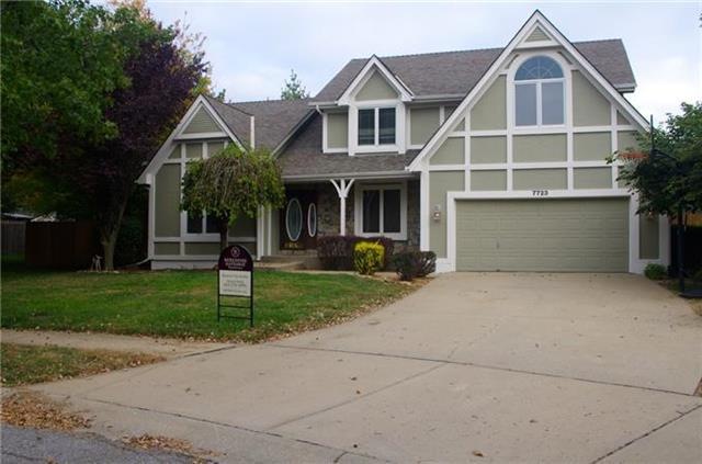 7723 Twilight Ln, Shawnee, KS 66217 - photo 1