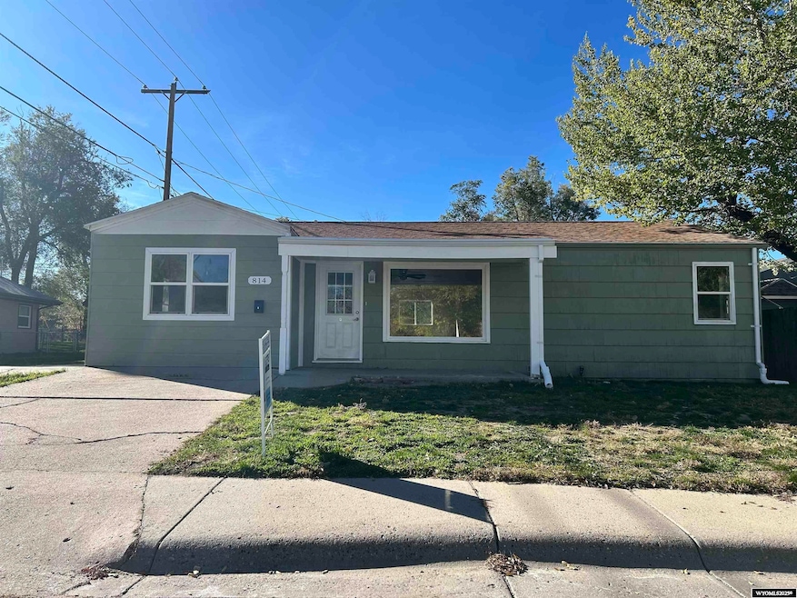 814 S Washington St, Casper, WY 82601 - photo 1