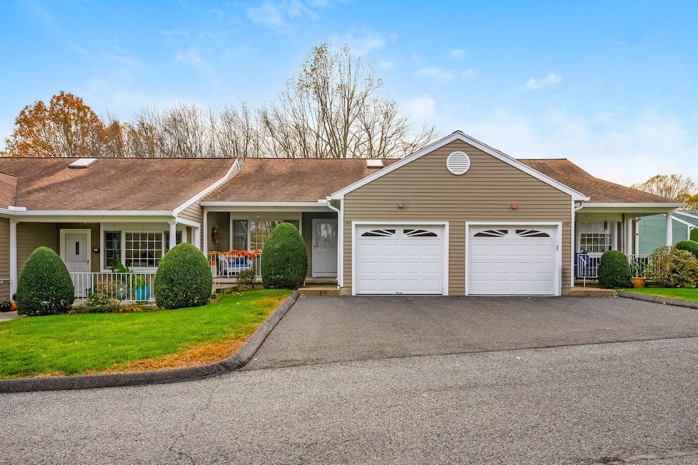 Pending $329,900 • Co-Listing Agent