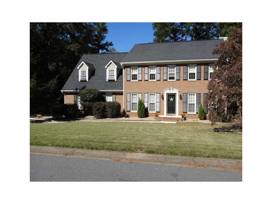 Exterior Front. WELCOME HOME