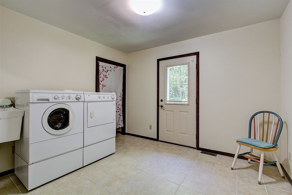 2689 McGaw Rd, Fitchburg, WI 53711 - photo 1