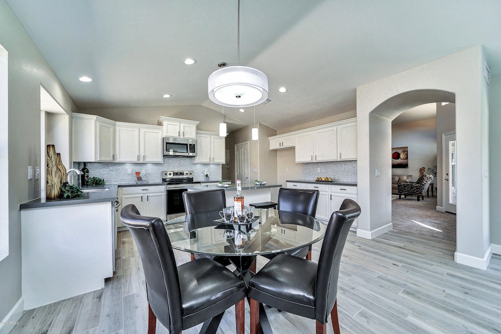 113-Kitchen_3