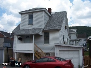 11 West Willow Lane!