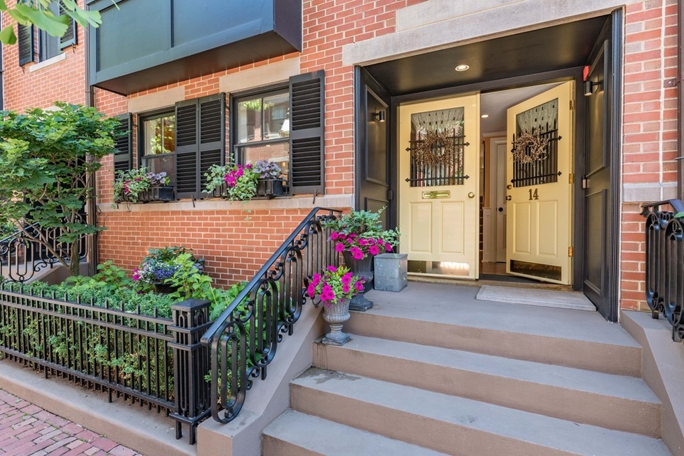 14 Cumston St unit TH-8, Boston, MA 02118 - photo 1