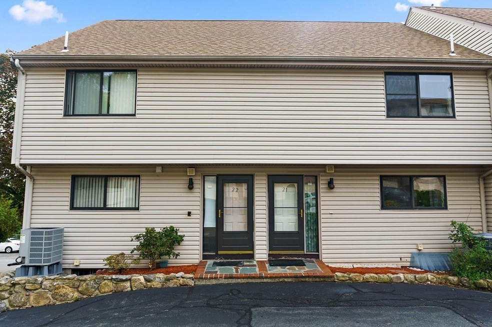 1695 N Shore Rd unit 21, Revere, MA 02151 - photo 1