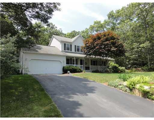 62 S Glen Ct, Wakefield, RI 02879 - photo 1