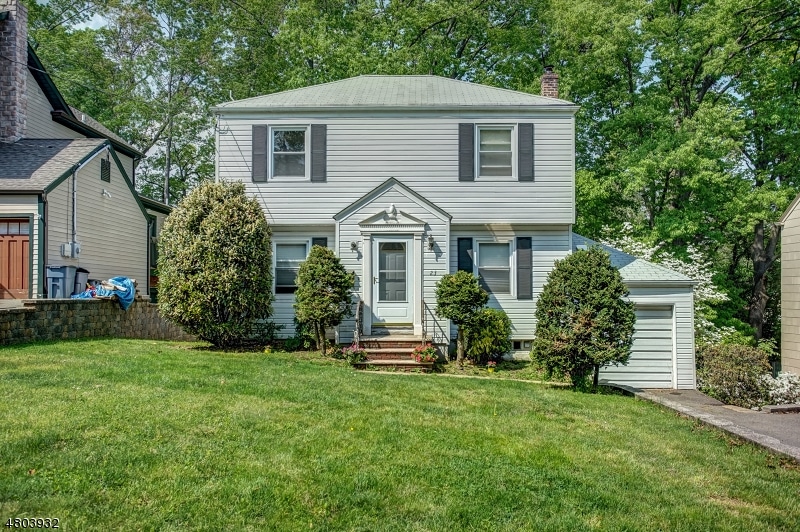 23 Briar Cliff Rd, Livingston, NJ 07039 - photo 1