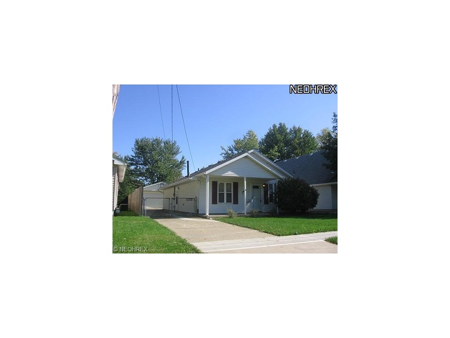 neat & clean aluminum sided ranch. nice porch area