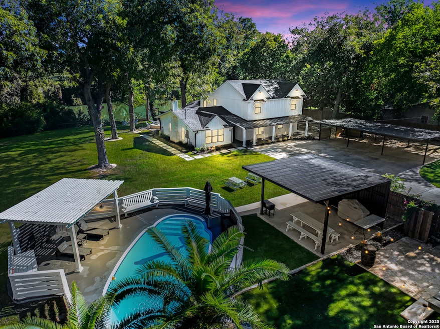 198 Guadalupe River Dr, Seguin, TX 78155 - photo 1