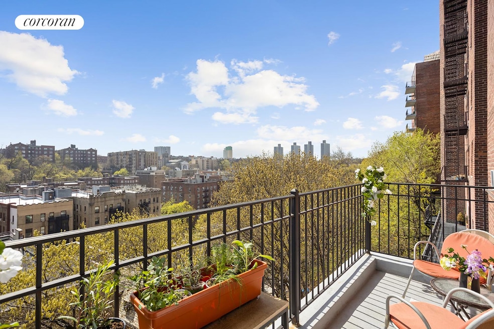 Overlook Towers unit 21, New York, NY 10040 - photo 1