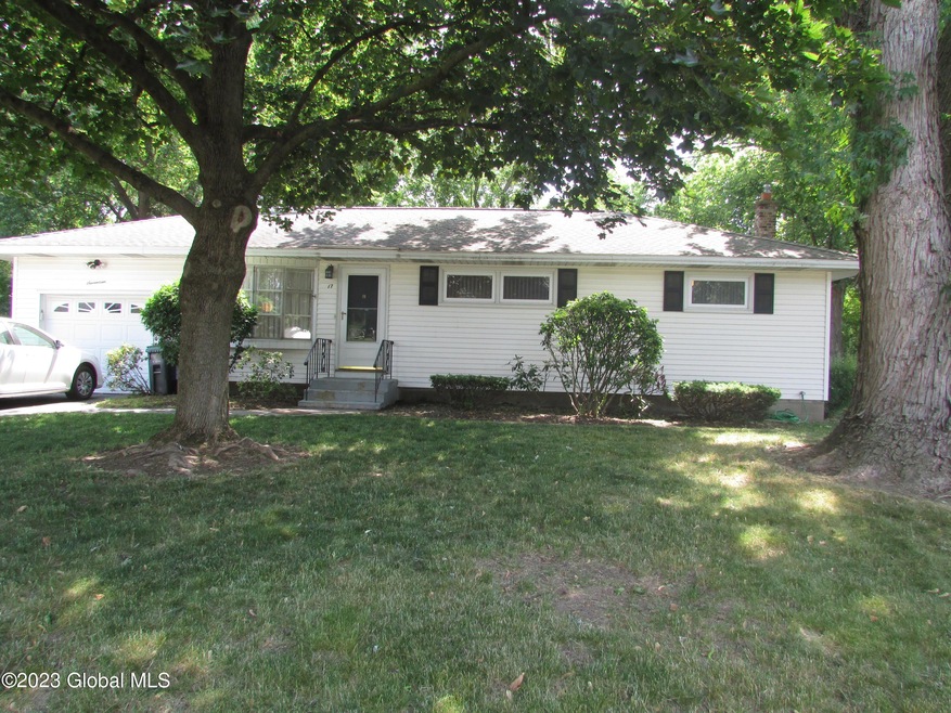 17 Frantone Ln, Albany, NY 12211 - photo 1