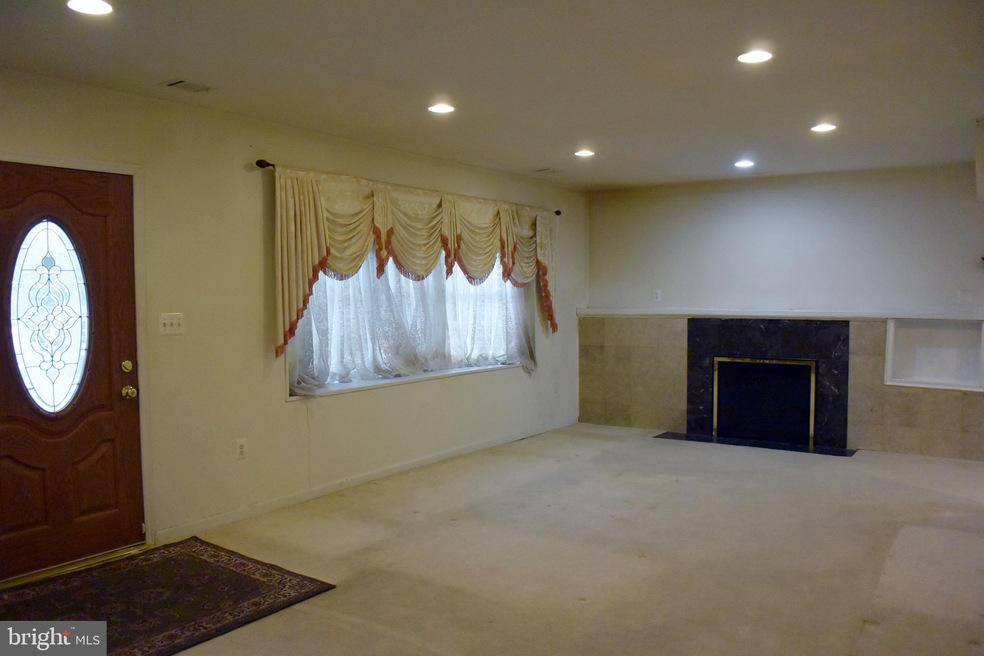 8404 Adelphi Rd, Adelphi, MD 20783 - photo 1