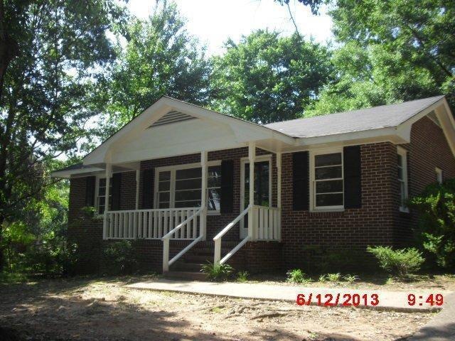 272 Holly Dr, Winder, GA 30680 - photo 1