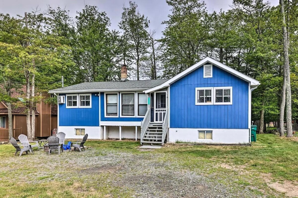 Country Pl Front of house