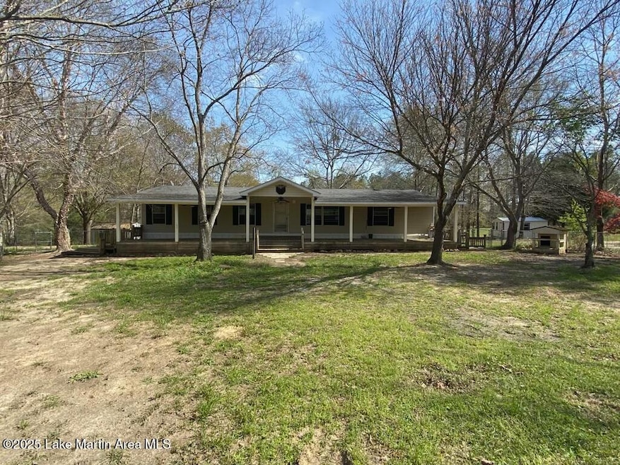 407 Thompson Rd, Notasulga, AL 36866 - photo 1