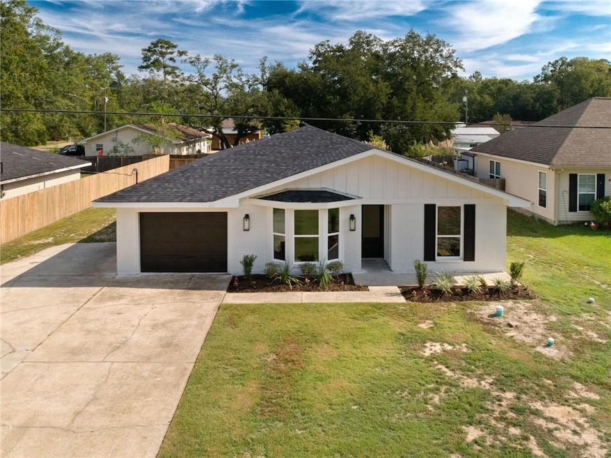 59398 Spring Dr, Slidell, LA 70461 - photo 1