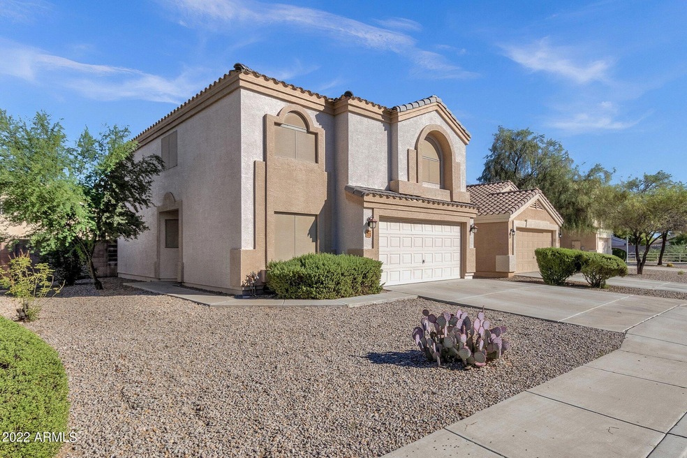 1-web-or-mls-12712-w-mandalay-ln