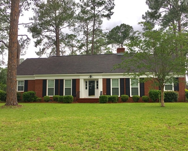 2109 Robinhood Rd, Albany, GA 31707 - photo 1