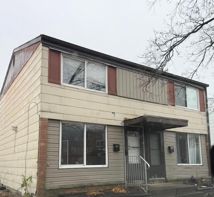 3727-3729 Briggs Rd, Columbus, OH 43228 - photo 1