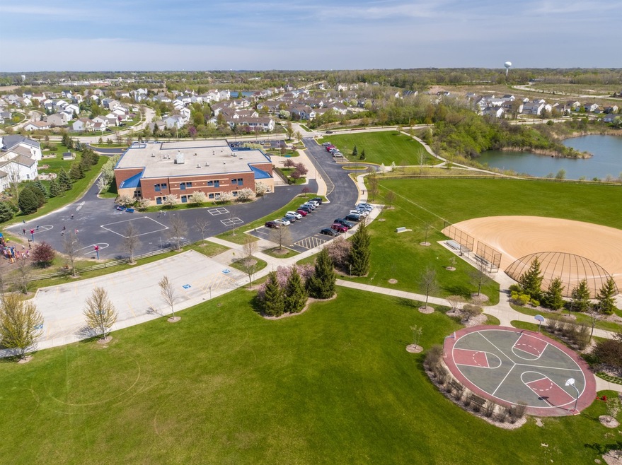 350 Lake Plumleigh Way, Algonquin, IL 60102 - photo 1