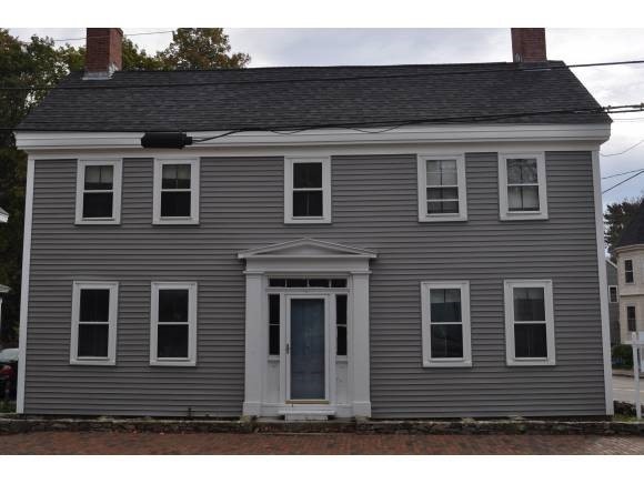 82 Austin St, Portsmouth, NH 03801 - photo 1